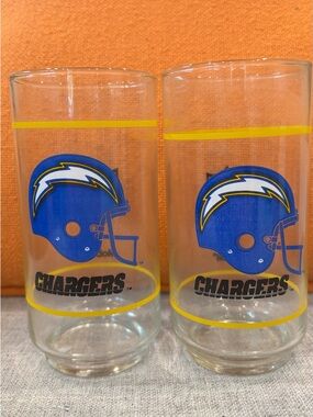Los Angeles Chargers Vintage Glasses - Set of 2 - Blue & Yellow